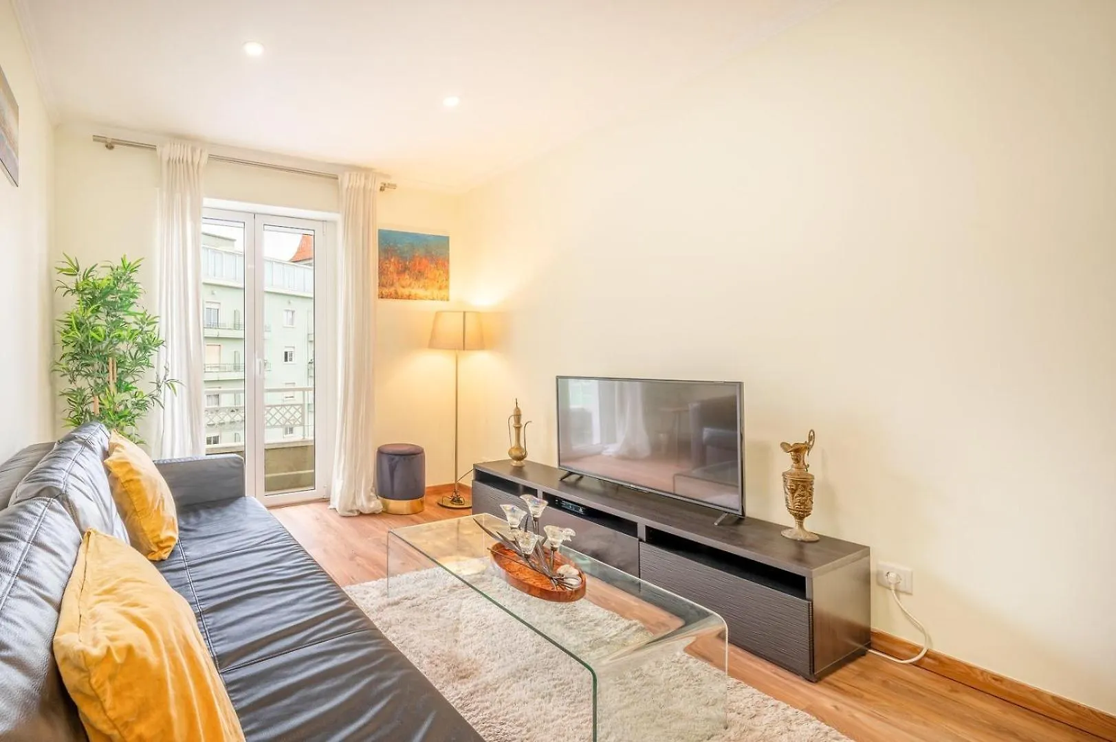 Guestready - Happy Home In Santa Cruz Lisboa 0*,